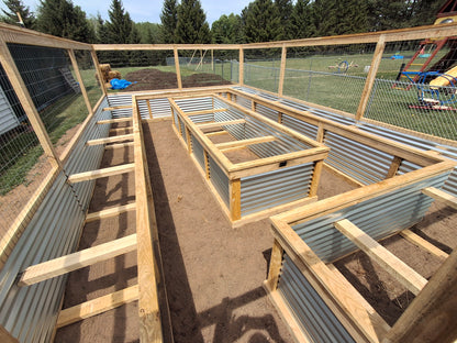 Enclosed Horseshoe Raised Garden Bed