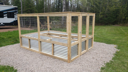 Enclosed Horseshoe Raised Garden Bed